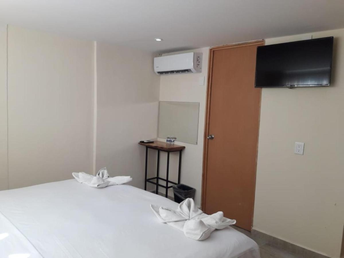 Hotel Ashly Loma Larga Acapulco Esterno foto