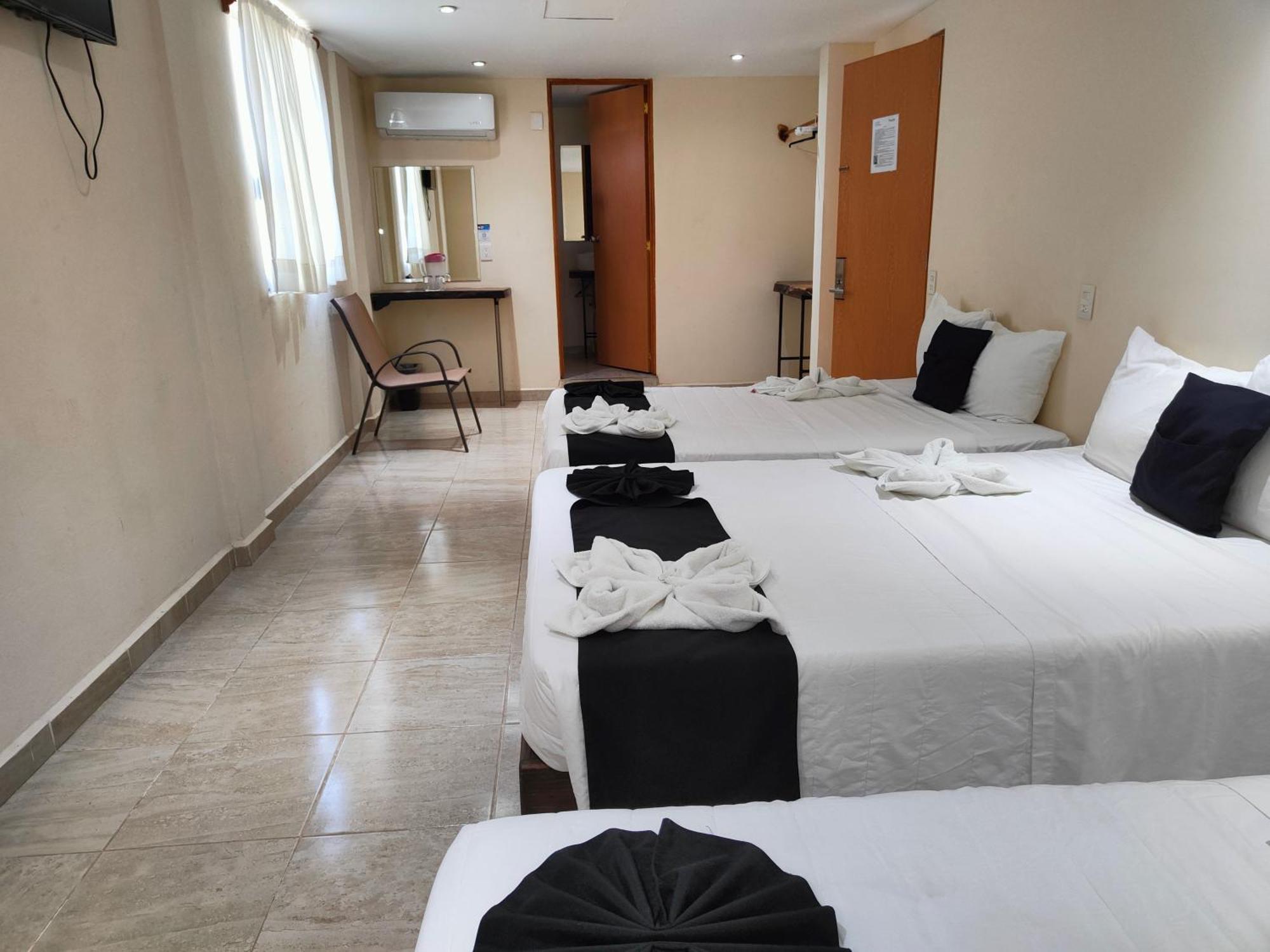 Hotel Ashly Loma Larga Acapulco Esterno foto